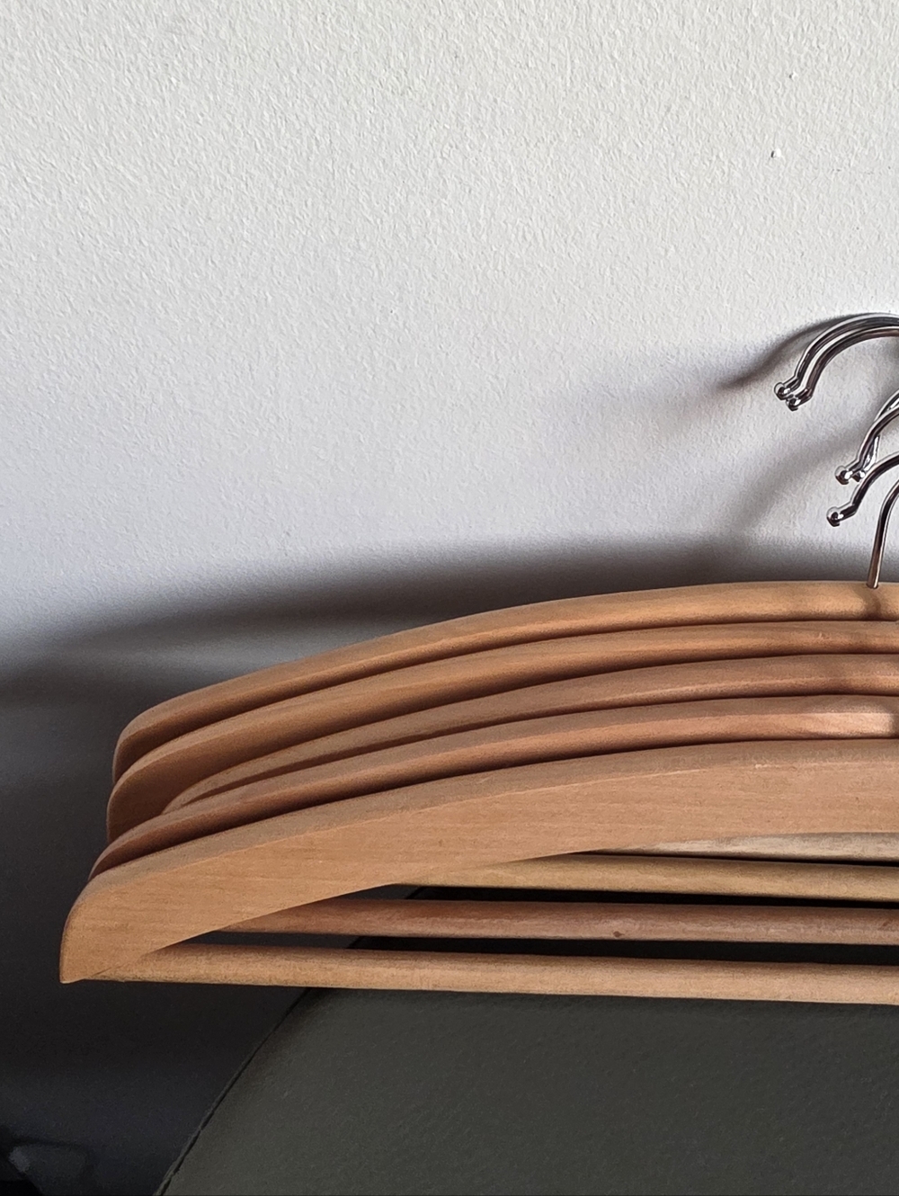 Vintage Wooden Clothes Hangers Set of 5 Natural Wood Suit Hangers Closet - Picture 2 of 4